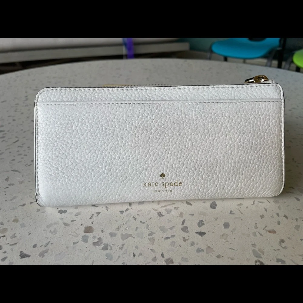 Kate Spade wallet - Picture 2 of 7